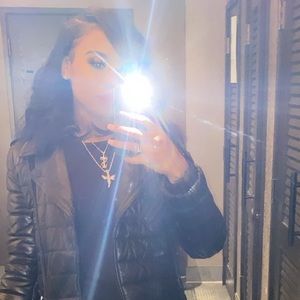 Meet your Posher, Taylor